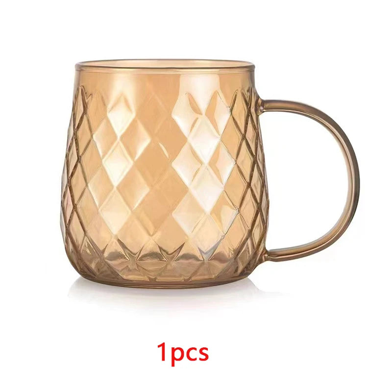 Camillia-Verres , tasse et carafes pour une table chic et conviviale