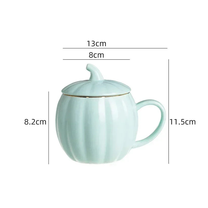 Tasse à café en porcelaine avec couvercle – Style classique