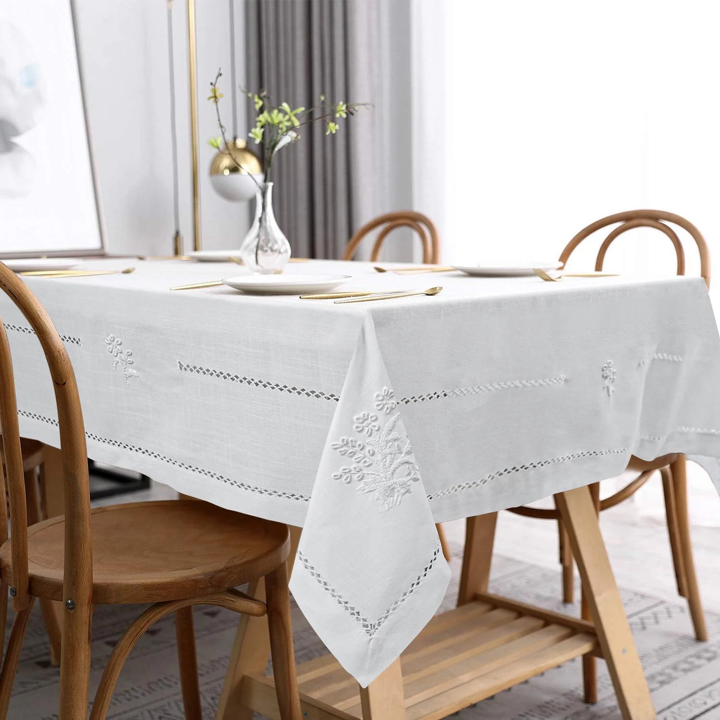 Héléna-Nappe brodée effet coton – Style vintage élégant
