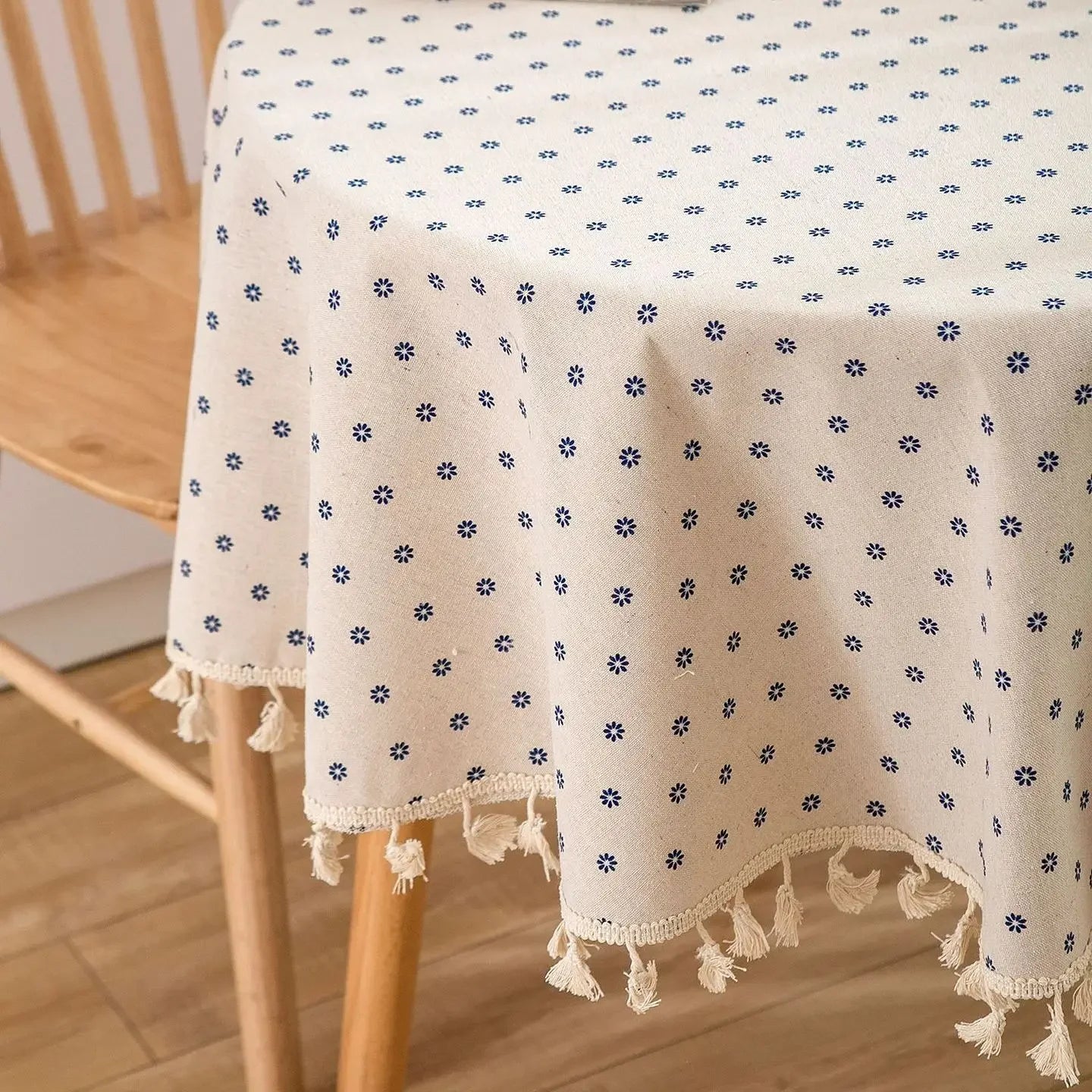 Sylvia-Nappe de table ronde à fleurs bleues ou beige – Élégance naturelle