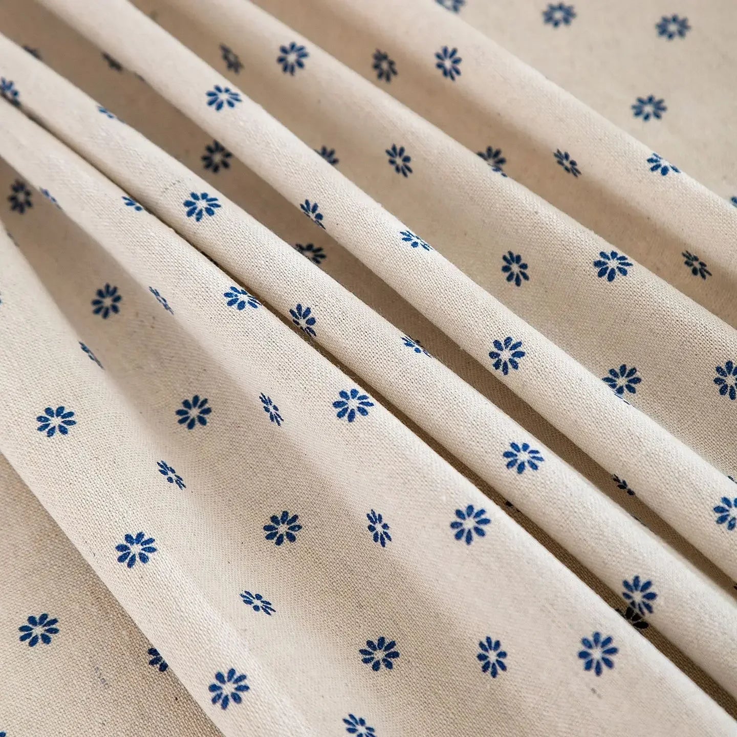 Sylvia-Nappe de table ronde à fleurs bleues ou beige – Élégance naturelle