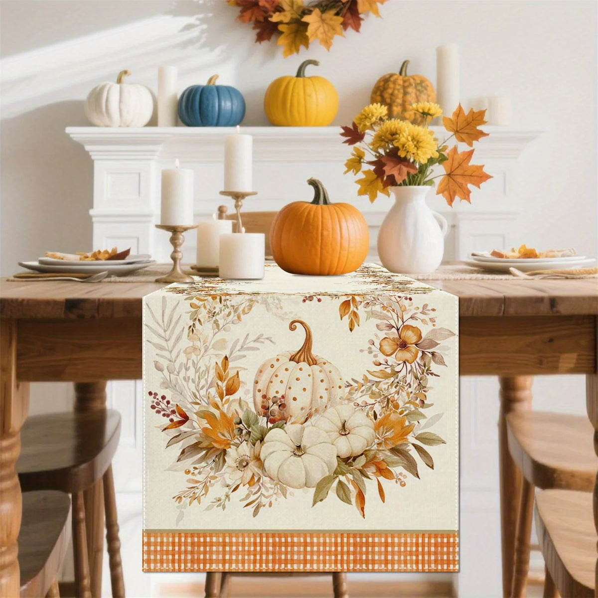 Chemin de table automnal – Citrouilles et fleurs
